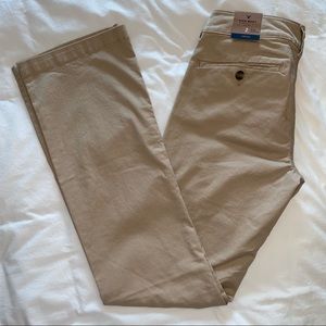 NWT : American Eagle Khakis : Stretch Low-rise Kick boot : Size 2